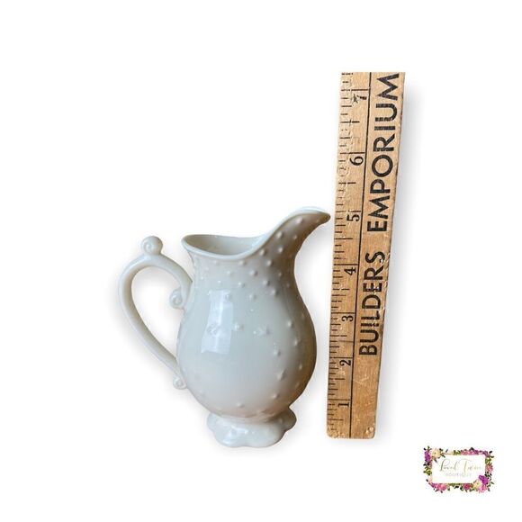 VINTAGE I. GODINGER & CO. HOBNAIL PATTERN WHITE PORCELAIN PITCHER/CREAMER - Picture 3 of 6